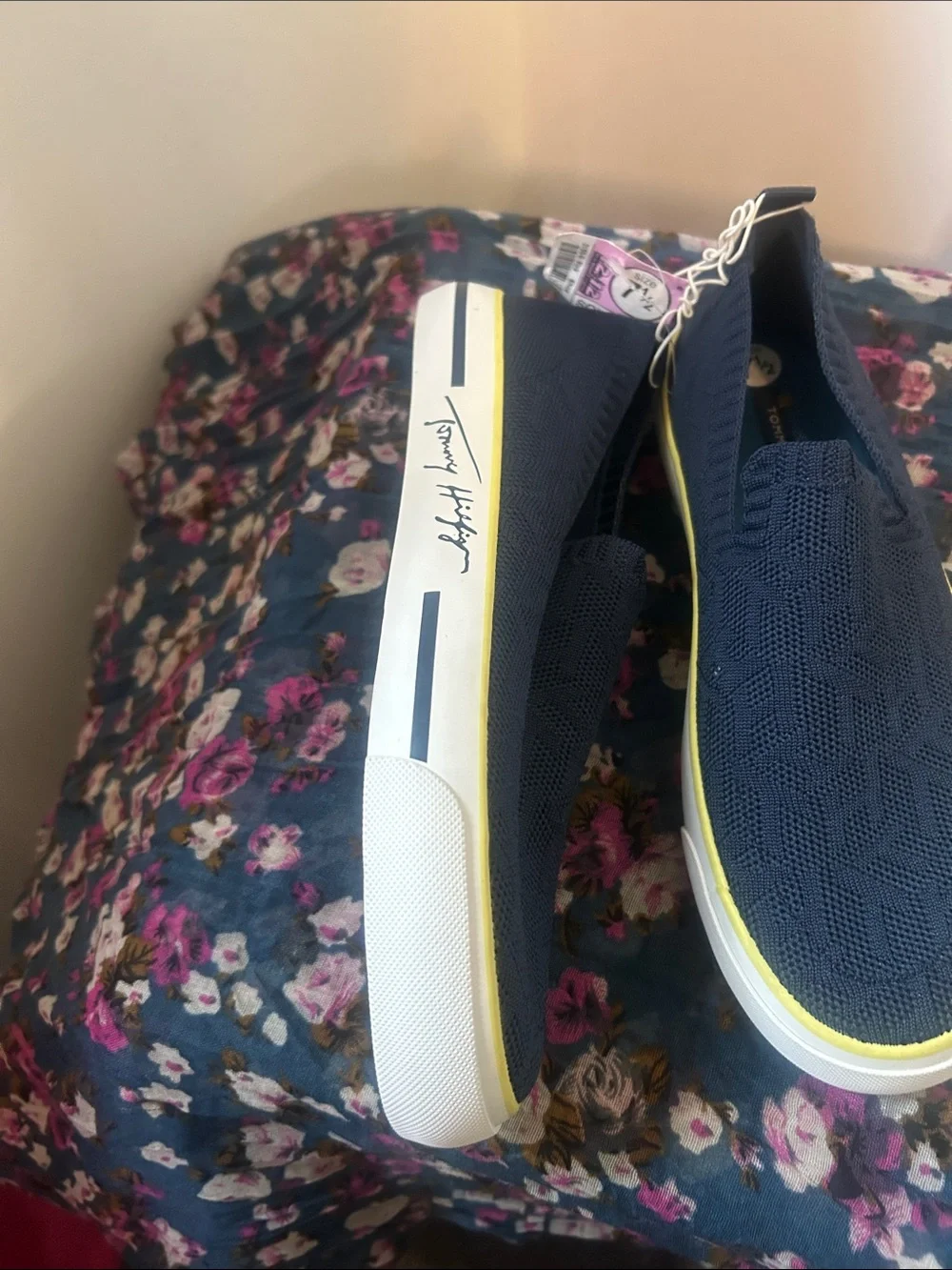 Tommy Hilfiger Twgilrey Women's Slip-On Knit Sneakers - Navy with Yellow Trim